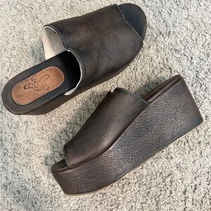 Freebird Dark Brown Leather Mules